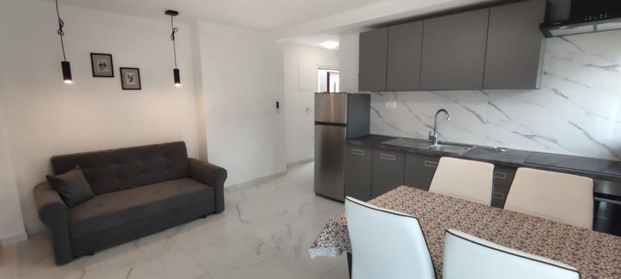 Apartments Inbox كوسترينا المظهر الخارجي الصورة